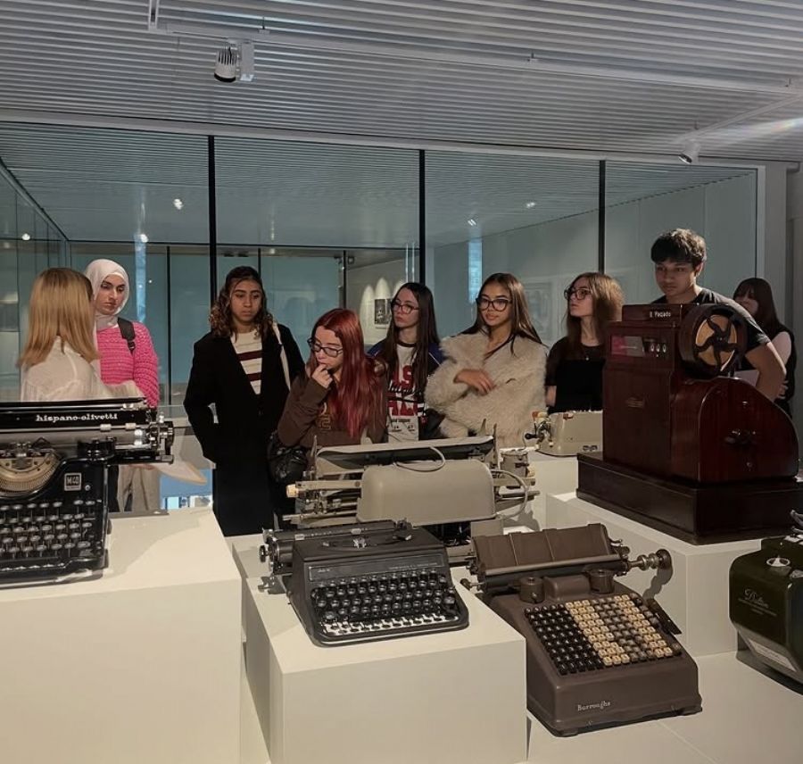 Visita al Archivo Hist&oacute;rico